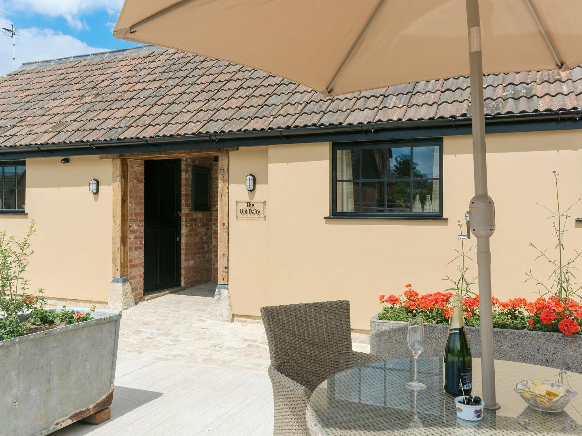 The Old Dairy-Ukc2112 Vila Royal Wootton Bassett Exterior foto